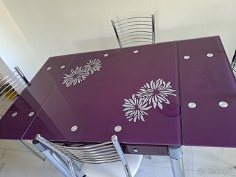 Jedalensky stol so stolickami - 3