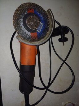 Uhlová brúska,Black+Decker. - 3