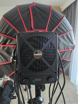 2x redhead DS230 LED COB + stativy + softboxy - 3