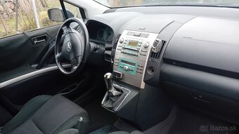 Toyota corolla verso 130 kw 7- miestne - 3