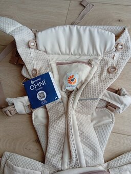 Ergobaby nosič Omni Breeze - 3