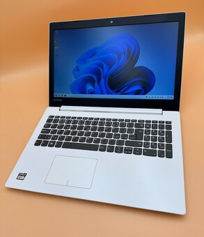 Notebook 15,6" Lenovo.AMD A6-9220 2x2,50GHz.8gb ram.120SSD - 3