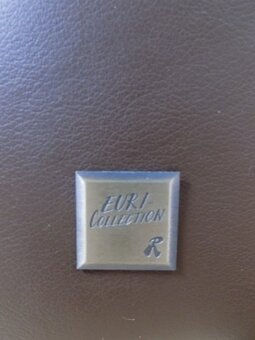 Značková kožená pohovka - 3