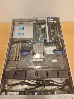 HP ProLiant DL380e G8 - 3