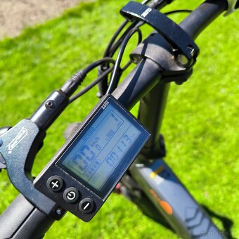 Predám Ebike Bezior XF 200 - 3