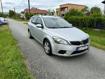 Kia Ceed sw 2011 1.6 crdi - 3
