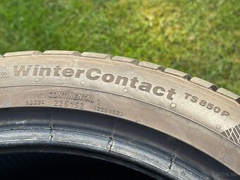 235/40 R18 - 3