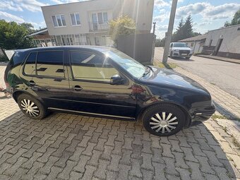 Predám VW Golf 4 - 3