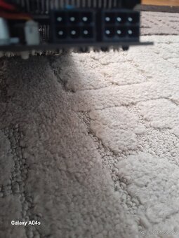 GIGABYTE GTX 460 - 3
