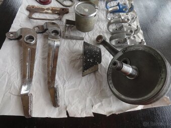 Jawa 20, 21 Pionier a 23 Mustang diely - 3