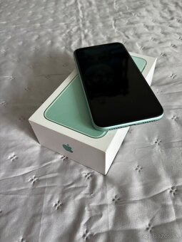 📱 Na predaj: iPhone 11 128 GB - 3