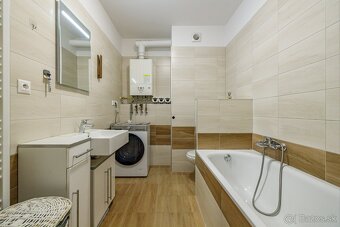 3 izb. byt s predzáhradkou s BAZÉNOM - 3