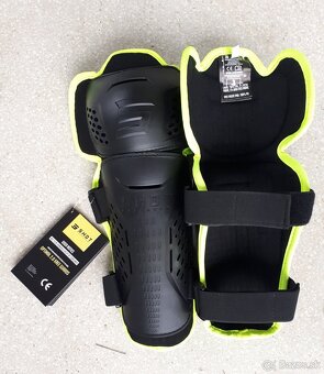 kvalitné ľahké chrániče holene kolena SHOT MX - 3