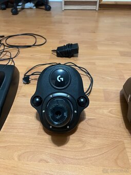 Logitech g29 + stojan - 3