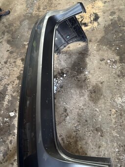 Predám zadný naraznik passat b6 combi - 3