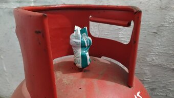 Predám plynovu bombu - 3