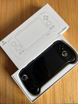Predám konzolu Anbernic RG556 - 3