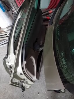 Predam dvere a narazniky na renault laguna2 - 3