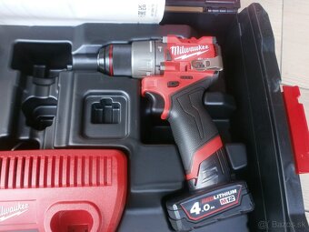 MILWAUKEE M12 FUEL™ Aku vŕtačka s príklepom - kompaktná - 3