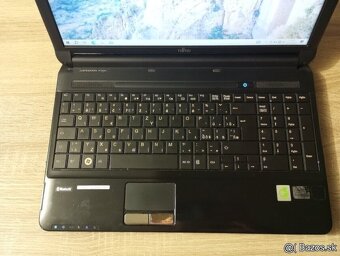 15,6" notebook Fujitsu Lifebook AH530 / 4GB/128GB TOP stav - 3