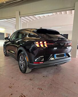 FORD MUSTANG MACH-E 76kWh 2023 odpočet DPH - 3