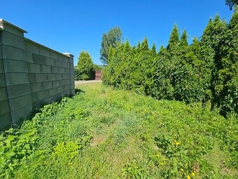 PRIEVIDZA – Staré sídlisko / DOBRÁ POLOHA / Pozemok 1350 m2, - 3