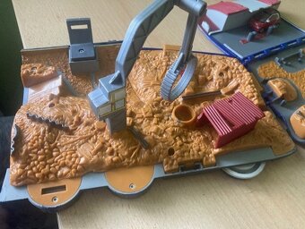 Rozkladacie hracie auto s vybavenim - 3