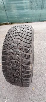 Predám Zimné pneumatiky Hankook evo 3. 225/60R17 - 3