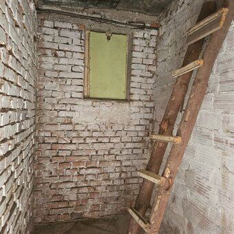 Predame rodinny dom pred rekonstrukciou Sása - 3