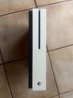 Xbox One S, 500 GB - 3