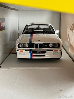 BMW M3 series E30 burago 1/24 - 3