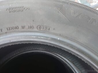 Hankook 215/65 R17 - 3