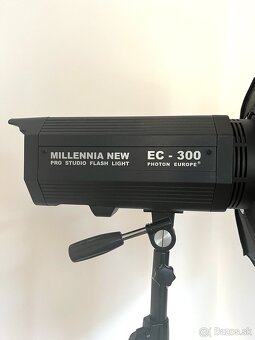 Set štúdiového osvetlenia Photon 300+400 - 3