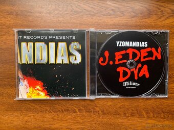 Yzomandias - J. Eden Dva  CD - 3