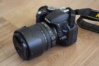 Nikon D 3100 + VR objektiv 18-105 AF-S - len 6 000 snimkov - 3