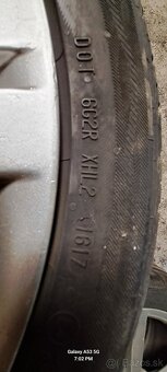 235/40 R18 - 3