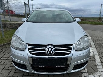 Volkswagen Jetta - 3