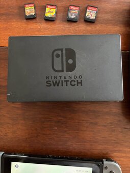 Nintendo Switch + 4 hry - 3