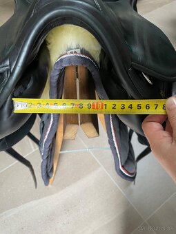 DREZURNI SEDLO PRESTIGE LUCKY DRESSAGE POSEDLI 16,5 KOMORA 2 - 3