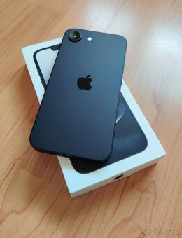 Apple iPhone 16e 128GB black - 3