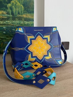 Sara Iris kožená vyšivaná kabelka Dajana Rodriguez - 3