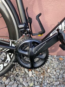 Cestný karbónový bicykel - 3