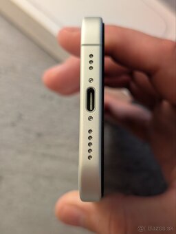 iPhone 17 White - 3