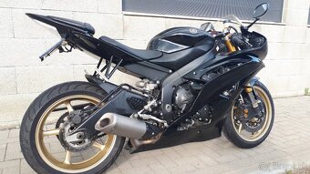 Yamaha YZF R6 - 3