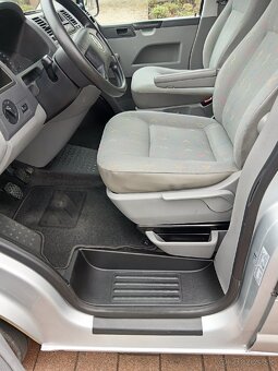 Predám dodávku vw transporter T5 77kw 1.9tdi - 3
