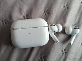 originálne Apple AirPods Pro (1. generácia) s MagSafe nabíj - 3