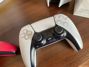 Playstation 5 s mechanikou - 3