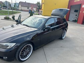 BMW e91 2009 - 3