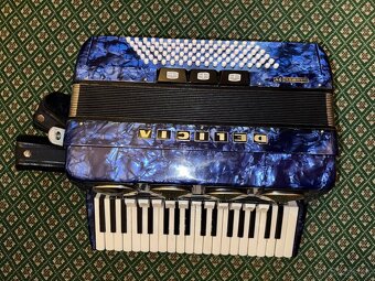 Akordeón Delícia Carmen IV - 3