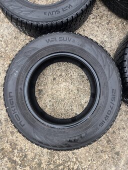 Nokian WR Suv 3 215/70R16 100h 10mm - 3